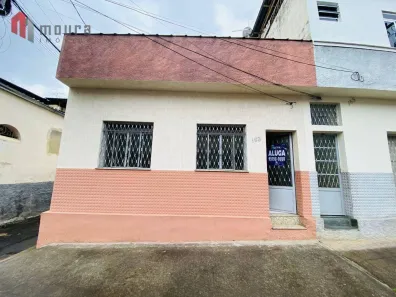 Casa com 2 Quartos para alugar, 70m² no São Bernardo, Juiz de Fora