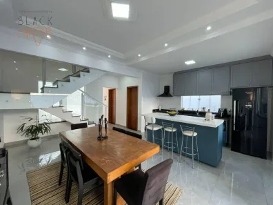 Casa de Condomínio com 3 Quartos à venda, 147m² no Morada dos Nobres, Taubaté