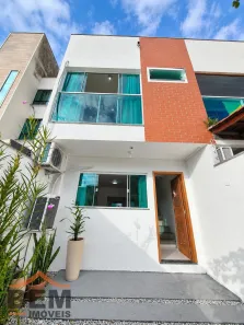Casa com 2 Quartos à venda, 91m² no Santa Regina, Camboriú
