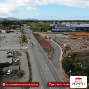 Lote/Terreno à venda, 240m² no Centro, Araquari