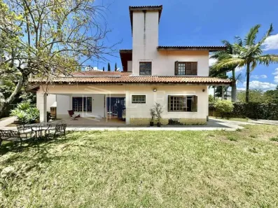 Casa de Condomínio com 3 Quartos à venda, 255m² no Jardim Ana Estela, Carapicuíba