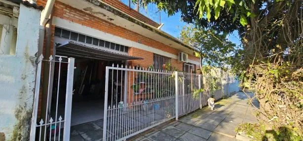 Casa com 3 Quartos à venda, 100m² no Restinga, Porto Alegre