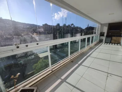 Apartamento com 3 Quartos à venda, 140m² no Coronel Veiga, Petrópolis
