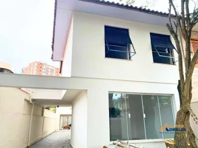 Sobrado com 3 Quartos à venda, 167m² no Vila Pirajussara, São Paulo