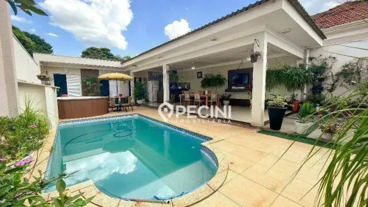 Casa com 3 Quartos à venda, 234m² no Zona Central, Rio Claro