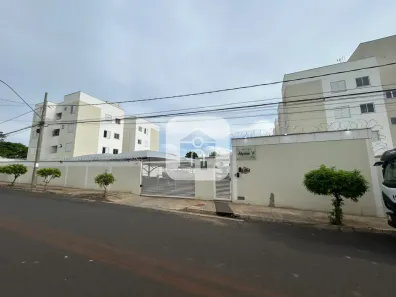 Apartamento com 2 Quartos para alugar, 49m² no Presidente Roosevelt, Uberlândia