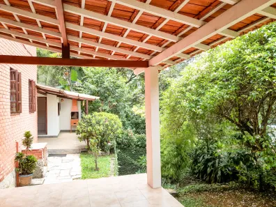 Casa com 5 Quartos à venda, 335m² no Itaipava, Petrópolis