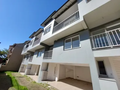 Casa com 3 Quartos para alugar, 147m² no Camaquã, Porto Alegre