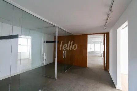 Sala Comercial para alugar, 289m² no Bela Vista, São Paulo