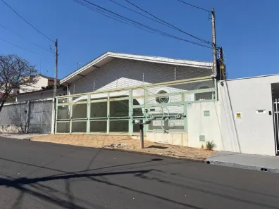 Casa com 3 Quartos à venda, 182m² no Jardim Brasil, Bauru