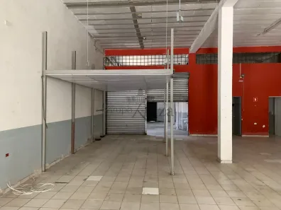Prédio Comercial para alugar, 500m² no Jardim Flórida, Jacareí