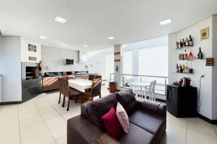 Casa com 4 Quartos à venda, 600m² no Guará II, Brasília