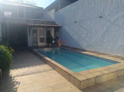 Casa de Condomínio com 4 Quartos à venda, 215m² no Campinho, Rio de Janeiro