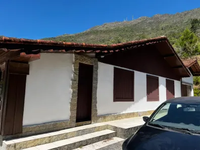 Fazenda/Sítio com 3 Quartos à venda, 250m² no Cascatinha, Nova Friburgo