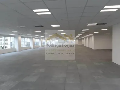 Sala Comercial para alugar, 987m² no Alphaville Industrial, Barueri