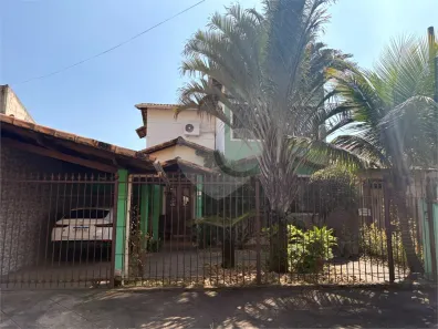 Casa com 3 Quartos para venda ou aluguel, 194m² no Vila Santa Cecília, Volta Redonda