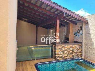 Casa com 3 Quartos à venda, 170m² no De Lourdes, Anápolis