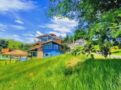 Sobrado com 4 Quartos à venda, 338m² no , Paraibuna