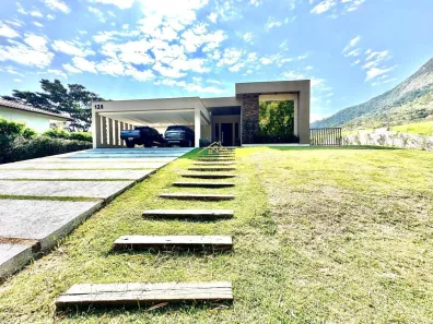 Casa com 4 Quartos à venda, 380m² no Ubatiba, Maricá