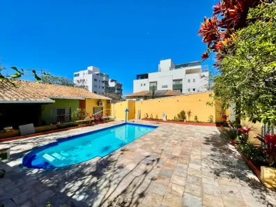 Casa com 3 Quartos para alugar, 360m² no Cabral, Contagem