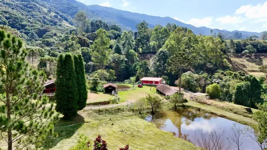 Fazenda/Sítio com 2 Quartos à venda, 12247m² no , Sapucaí-Mirim