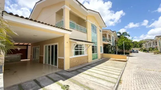 Casa de Condomínio com 3 Quartos à venda, 186m² no Lagoa Redonda, Fortaleza