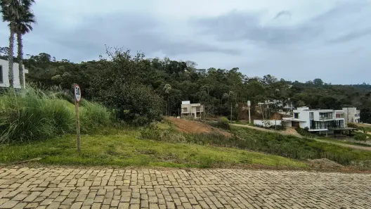 Lote/Terreno à venda, 1800m² no Novo Horizonte, Juiz de Fora