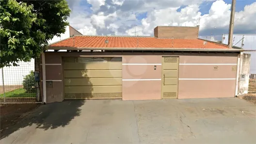 Casa com 3 Quartos à venda, 148m² no Jardim Roberto Selmi Dei, Araraquara