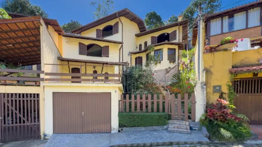 Casa com 3 Quartos à venda, 202m² no Cascatinha, Nova Friburgo