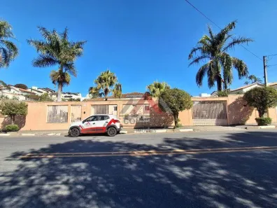 Casa com 5 Quartos à venda, 480m² no Vila Oliveira, Mogi das Cruzes