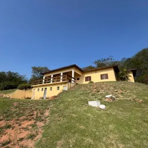 Fazenda/Sítio com 4 Quartos à venda, 224m² no Bairro dos Pintos, Itatiba