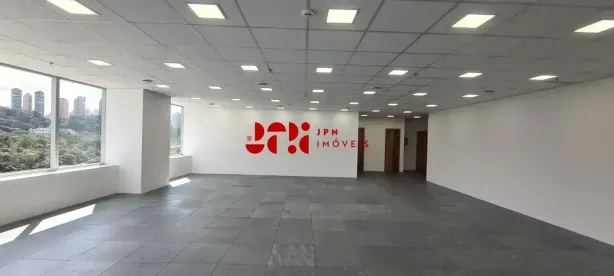 Sala Comercial para alugar, 158m² no Várzea de Baixo, São Paulo