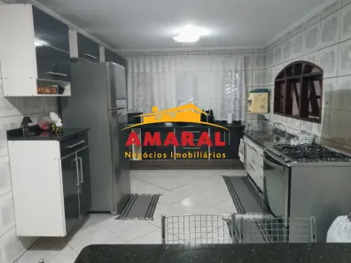 Sobrado com 3 Quartos à venda, 190m² no Jardim Nova Poá, Poá