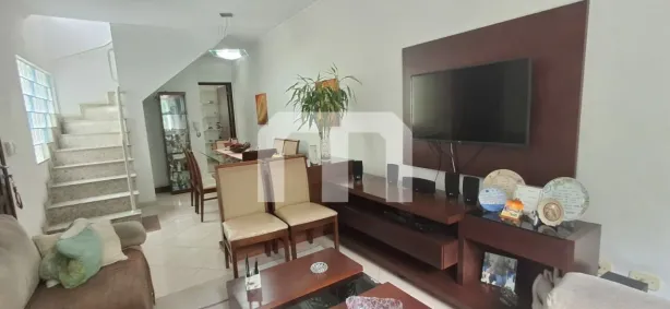 Sobrado com 3 Quartos à venda, 222m² no Jardim Textil, São Paulo