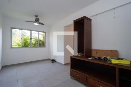 Apartamento com 2 Quartos à venda, 58m² no Jardim Cláudia, São Paulo