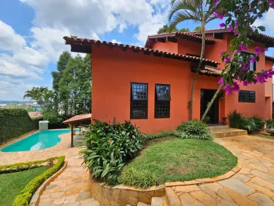 Sobrado com 4 Quartos para alugar, 480m² no Vila Oliveira, Mogi das Cruzes