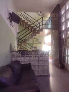 Prédio Comercial para alugar, 370m² no Vila Bastos, Santo André