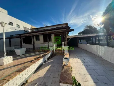 Casa com 4 Quartos para alugar, 300m² no Jardim Ipê, Lagoa Santa