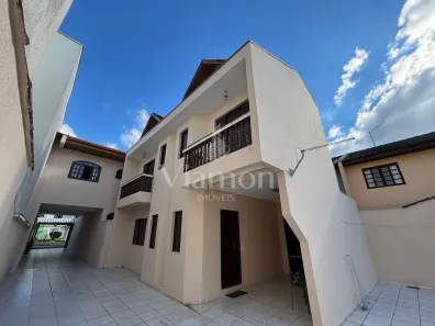Sobrado com 3 Quartos à venda, 112m² no Orleans, Curitiba