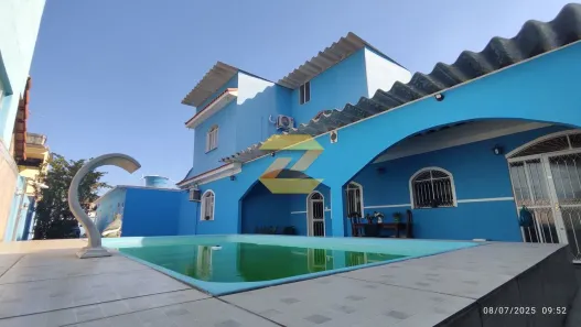 Casa com 3 Quartos à venda, 300m² no Bangu, Rio de Janeiro