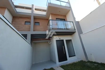 Sobrado com 3 Quartos à venda, 91m² no Pinheirinho, Curitiba