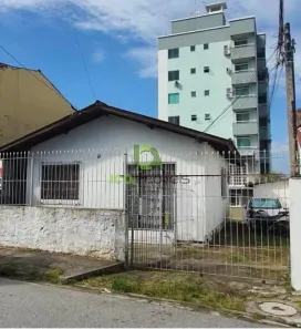 Casa com 2 Quartos à venda, 347m² no Barreiros, São José