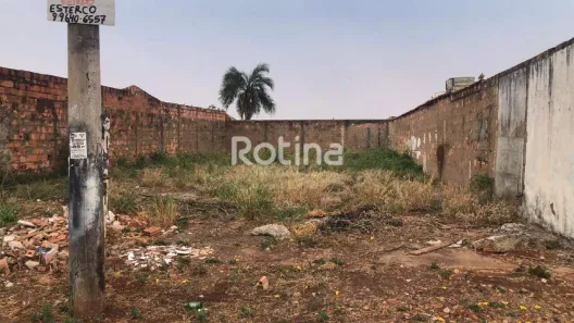 Lote/Terreno à venda, 360m² no Dona Zulmira, Uberlândia