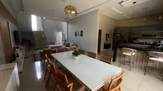Sobrado com 5 Quartos à venda, 335m² no Goiânia 2, Goiânia
