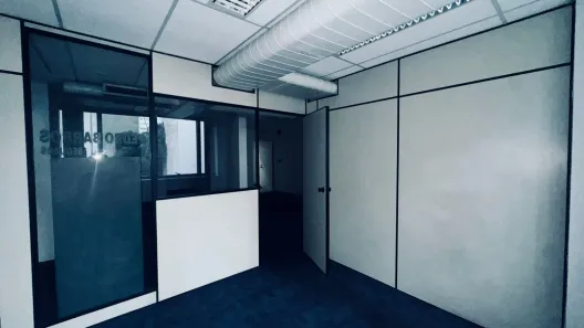 Sala Comercial para alugar, 110m² no Consolação, São Paulo