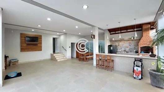 Sobrado com 4 Quartos à venda, 292m² no Parque Terranova, Valinhos