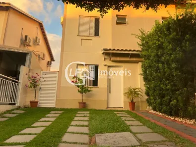 Casa de Condomínio com 3 Quartos à venda, 120m² no Parque Residencial Rita Vieira, Campo Grande