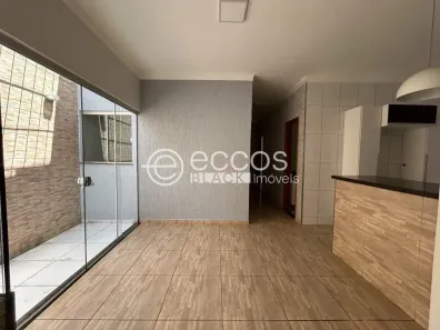 Casa com 3 Quartos à venda, 160m² no Jardim Patrícia, Uberlândia
