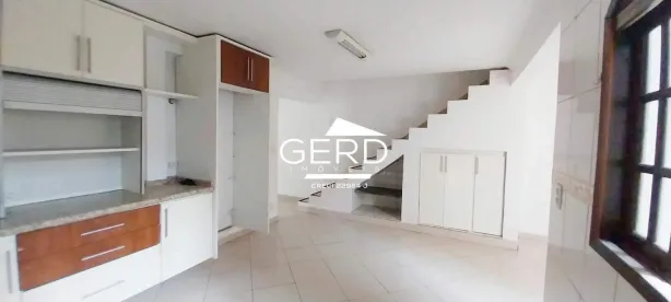 Casa com 4 Quartos à venda, 232m² no Cidade das Flores, Osasco