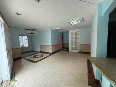 Ponto Comercial para alugar, 160m² no Imbetiba, Macaé